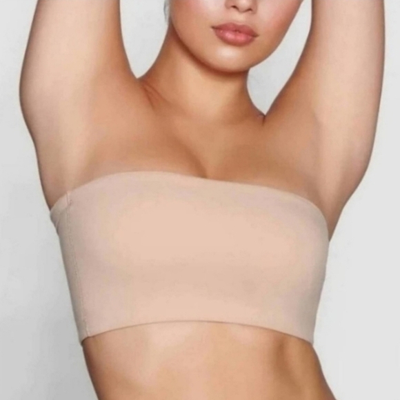 Skims FITS EVERYBODY BANDEAU Bra Wireless Strapless Bra Clay Tan Medium NWT - Picture 1 of 6